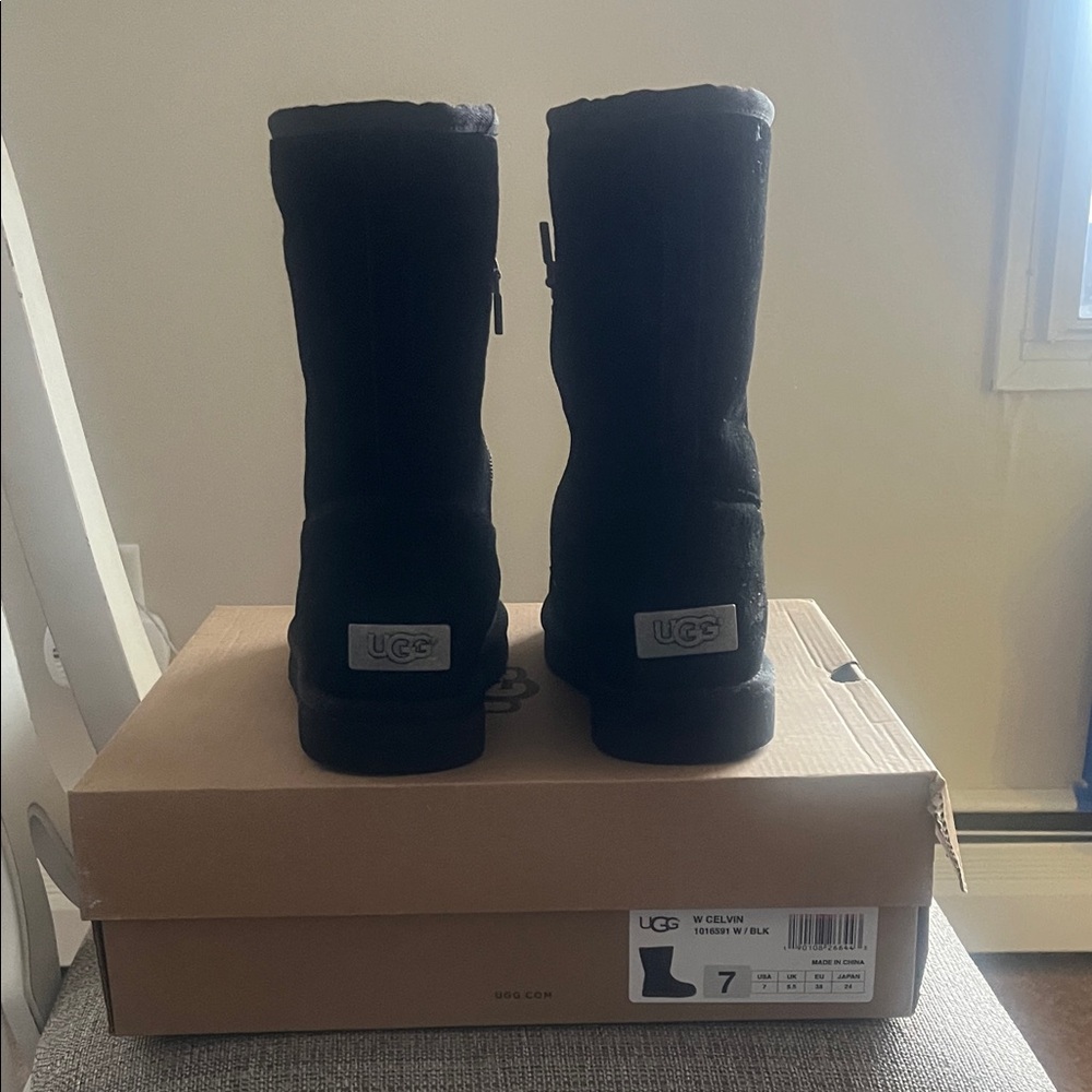 UGG Celvin Black Suede Boots size 7